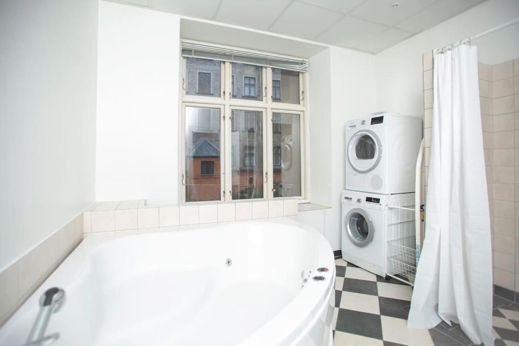 Large & Bright 3Br Apartment W Whirlpool Near Metro Κοπεγχάγη Εξωτερικό φωτογραφία