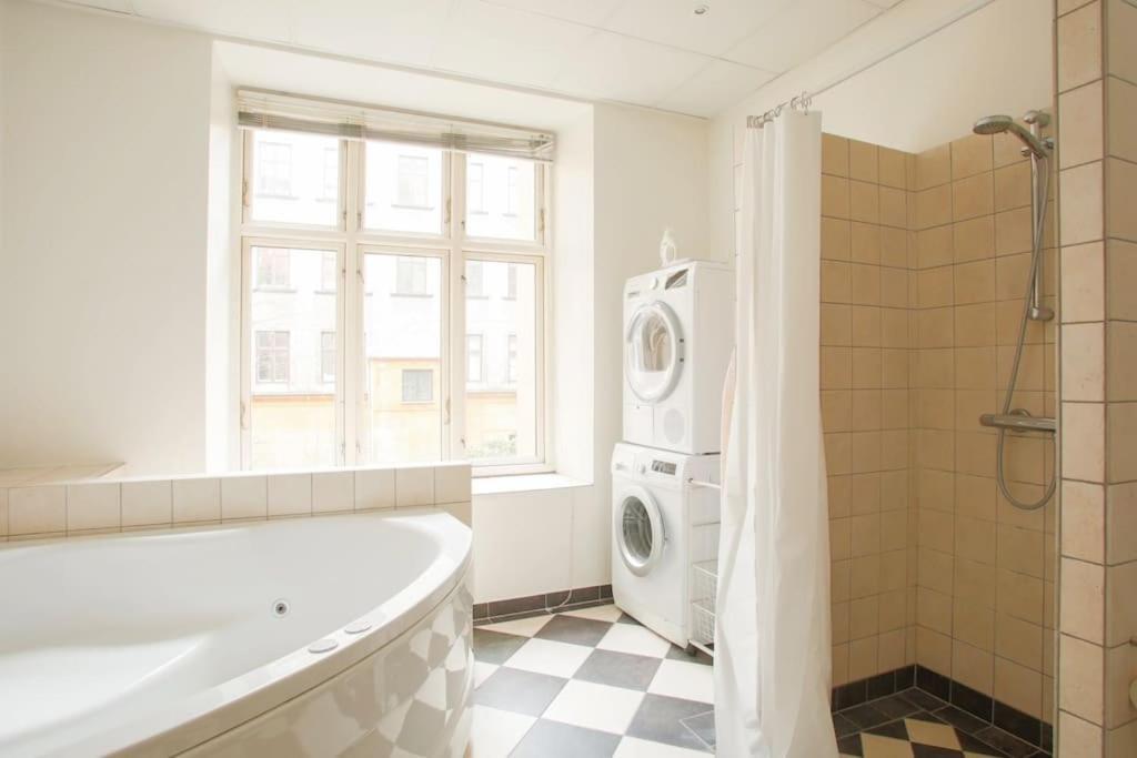 Large & Bright 3Br Apartment W Whirlpool Near Metro Κοπεγχάγη Εξωτερικό φωτογραφία