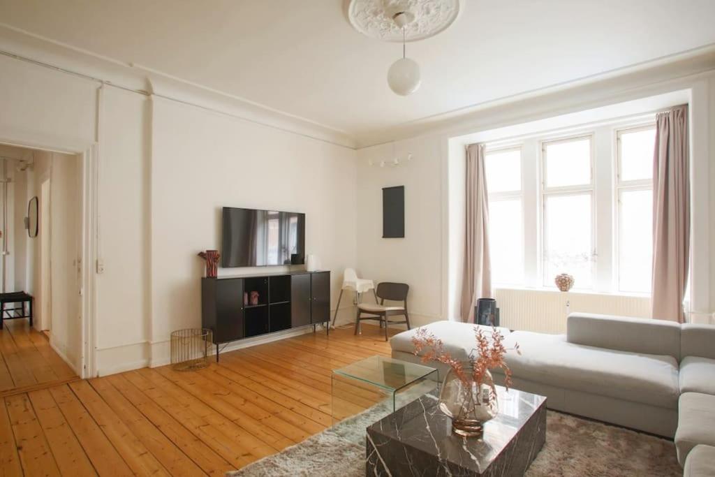 Large & Bright 3Br Apartment W Whirlpool Near Metro Κοπεγχάγη Εξωτερικό φωτογραφία